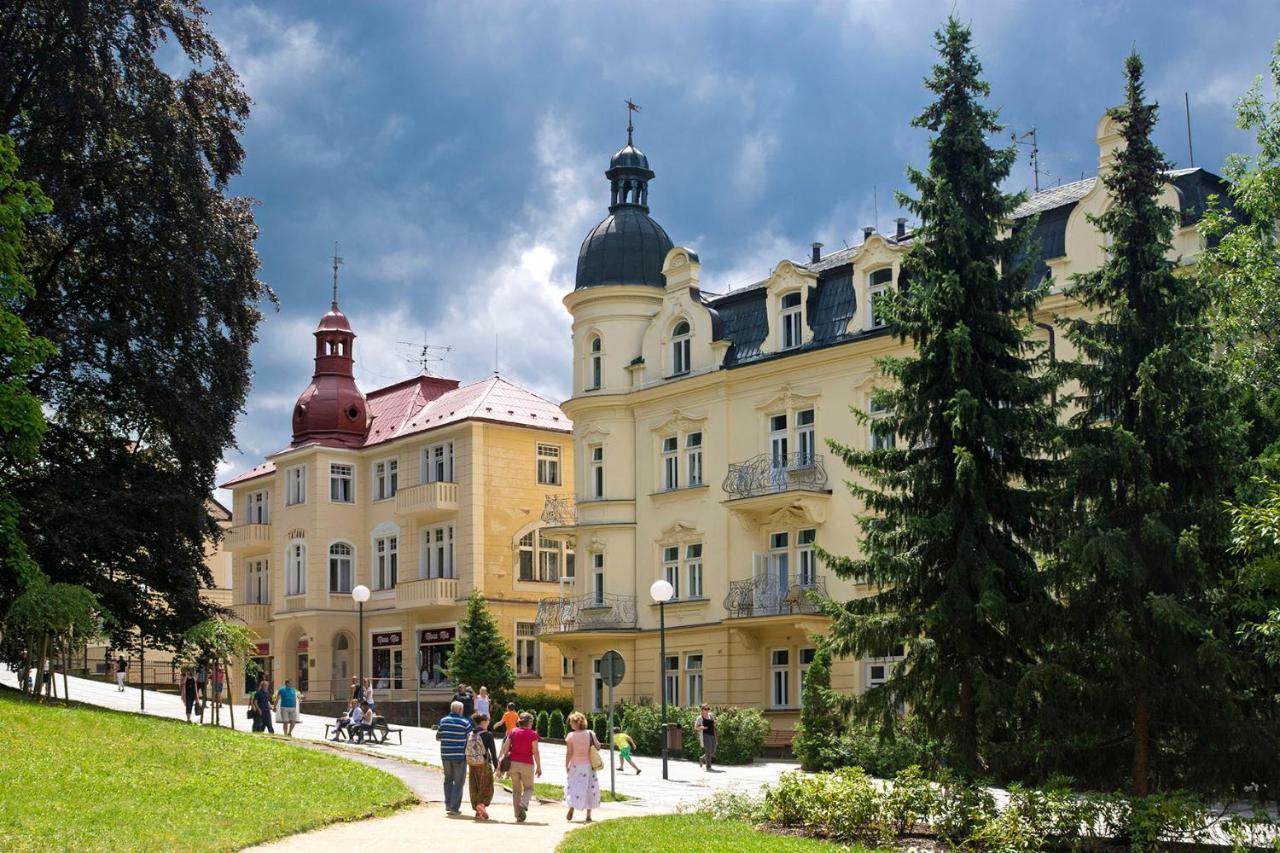 Villa Dagmar Luhačovice Exterior foto